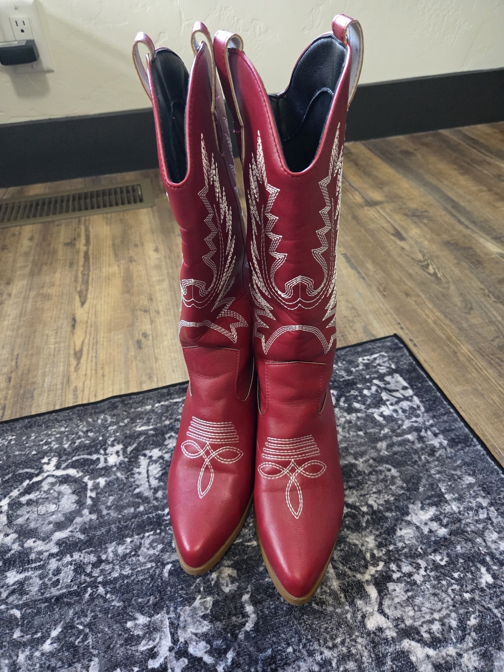 Red Western Embroidered Leather Cowboy Boots - Women's